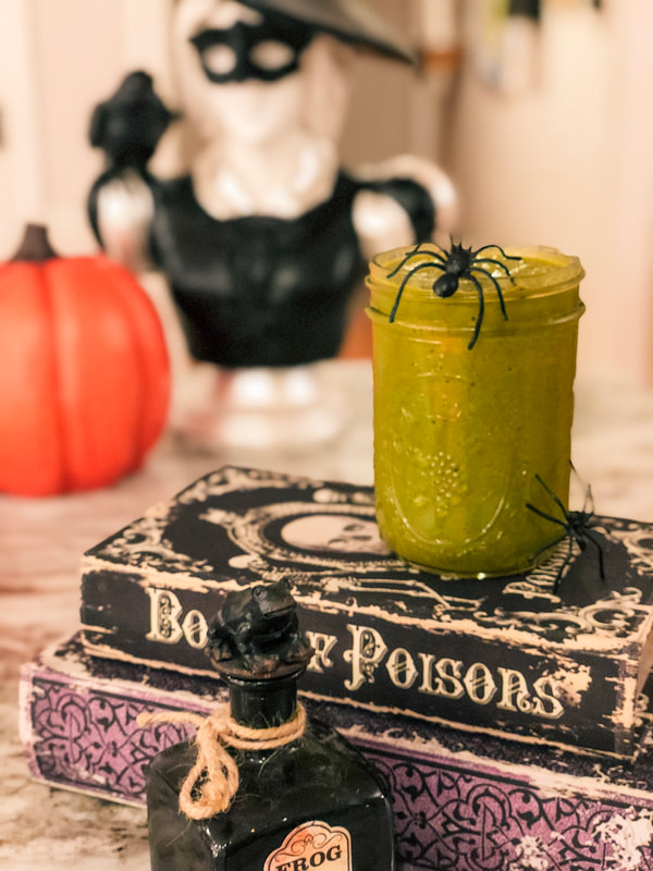 ThatBlissfulBalance.com Spooky Pumpkin Pie Smoothie: Recipe for a Tricky Treat to get you in the Halloween Spirit